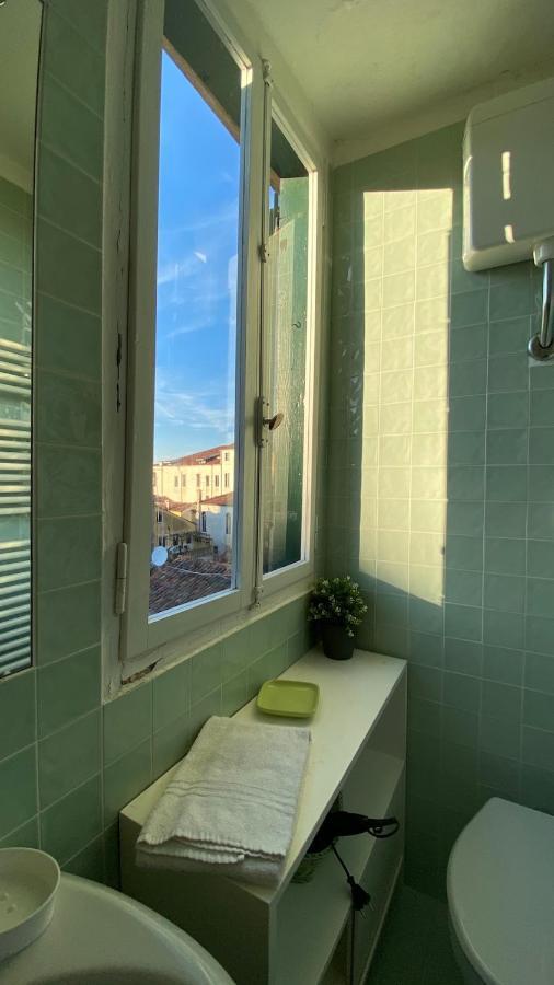 Ca' Romantica - Big Appartment At Accademia Venedig Exterior foto